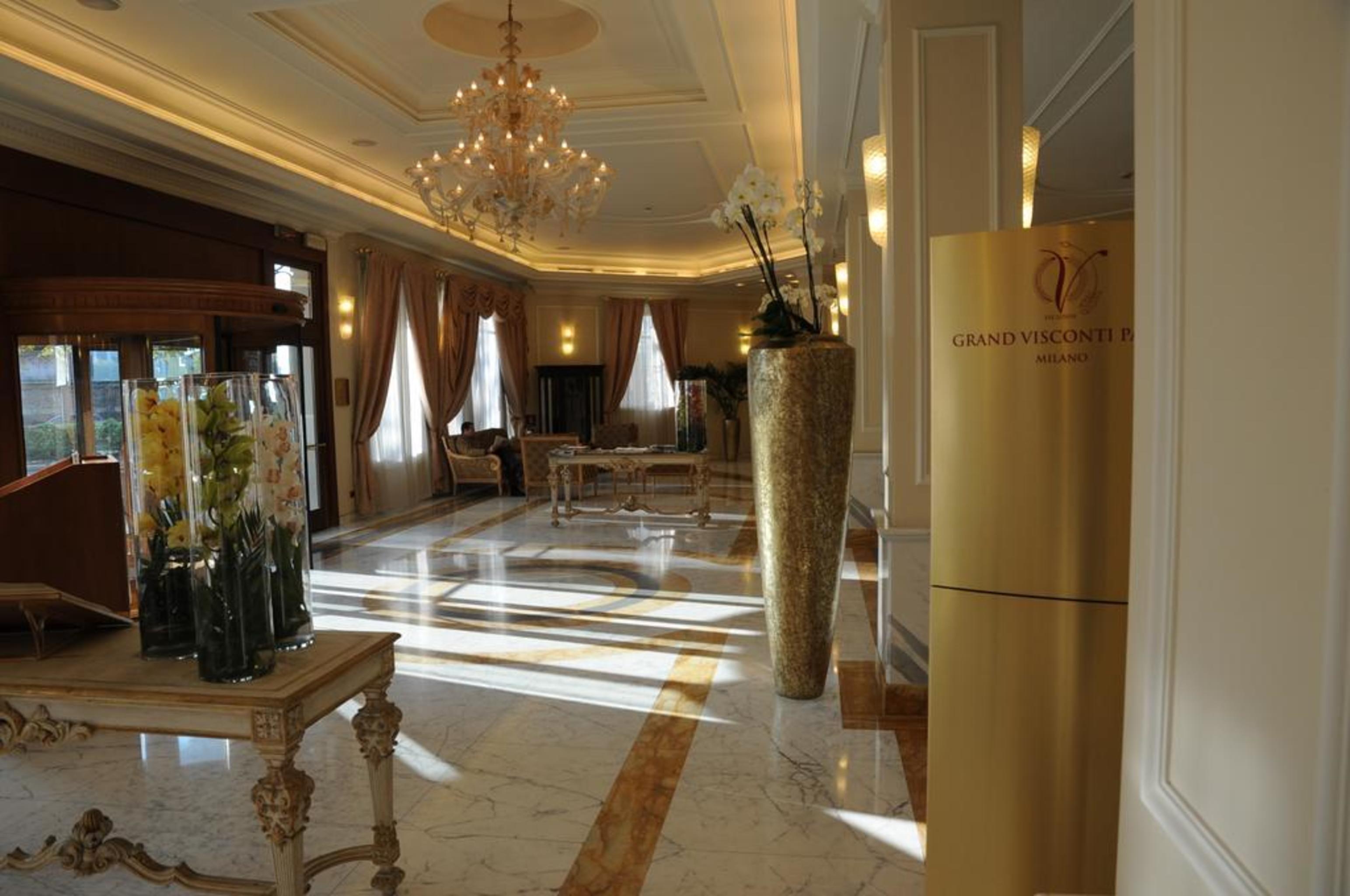 Grand Visconti Palace Hotell Milano Exteriör bild